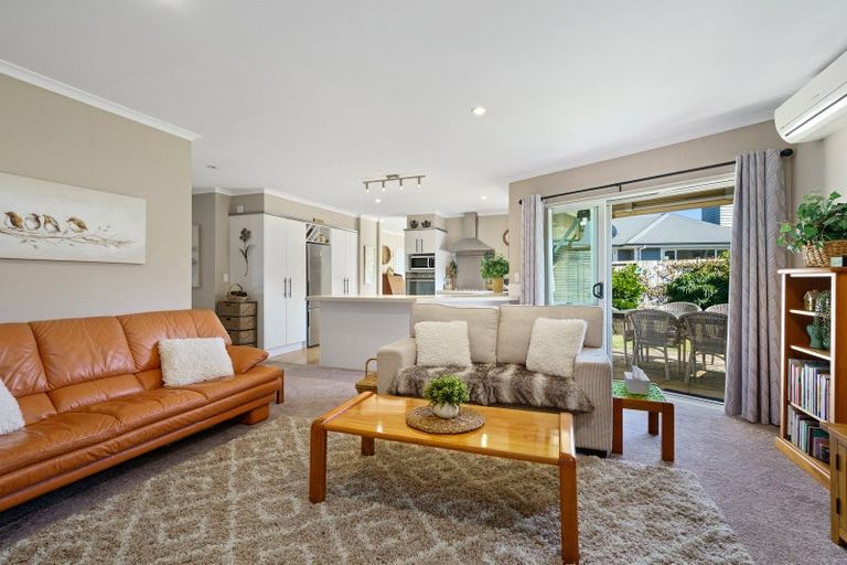 Photo of property in 16 Honiss Place, Cambridge, 3434