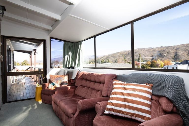 Photo of property in 27 Fraser Street, Clyde, 9330