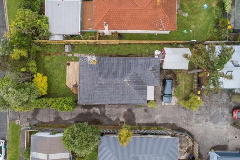 Photo of property in 22 Glengarry Road, Glen Eden, Auckland, 0602