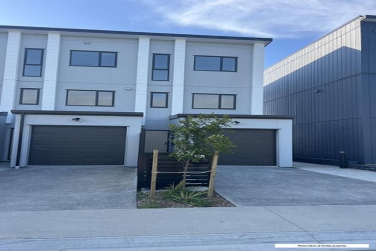 Photo of property in 3 Mataitai Road, Hobsonville, Auckland, 0618