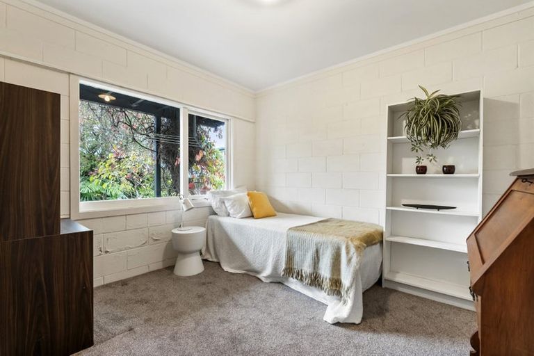 Photo of property in 2/371 East Coast Road, Mairangi Bay, Auckland, 0630