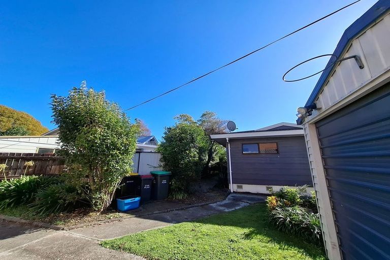 Photo of property in 2/38 Parkers Road, Tahunanui, Nelson, 7011