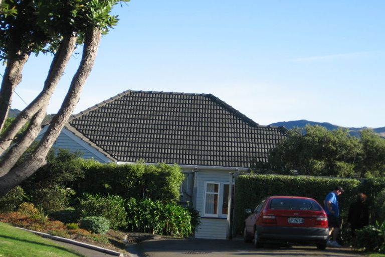 Photo of property in 9 Shortland Street, Khandallah, Wellington, 6035