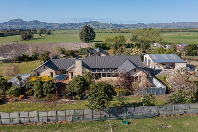 Photo of property in 310 Tirohanga Road, North Taieri, Mosgiel, 9092