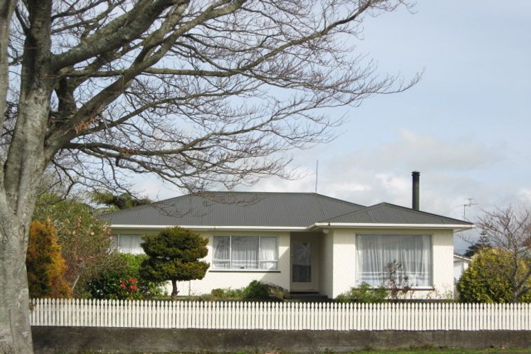 Photo of property in 459 Broadway, Stratford, 4332