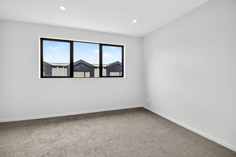 Photo of property in 3/85 Jaemont Avenue, Te Atatu South, Auckland, 0610