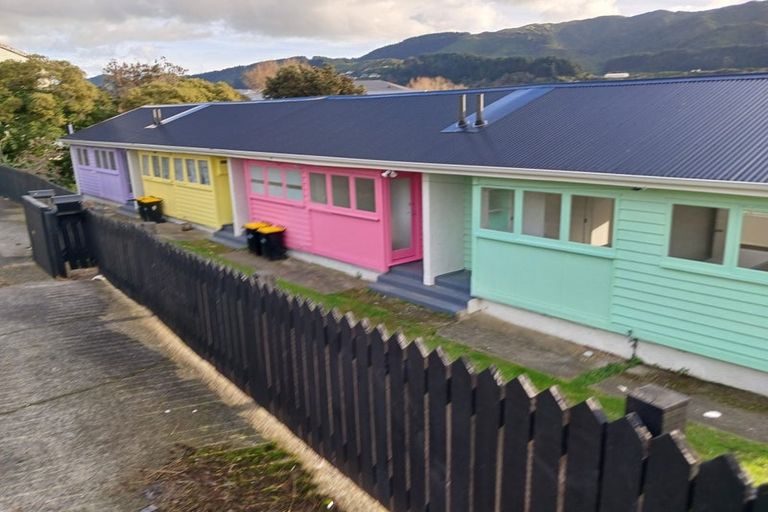 Photo of property in 37 Tremewan Street, Tawa, Wellington, 5028
