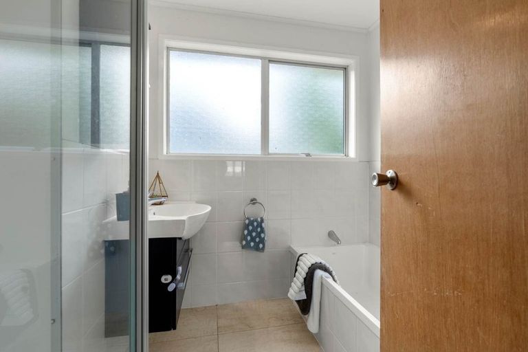 Photo of property in 7 Tree View Avenue, Glenfield, Auckland, 0629