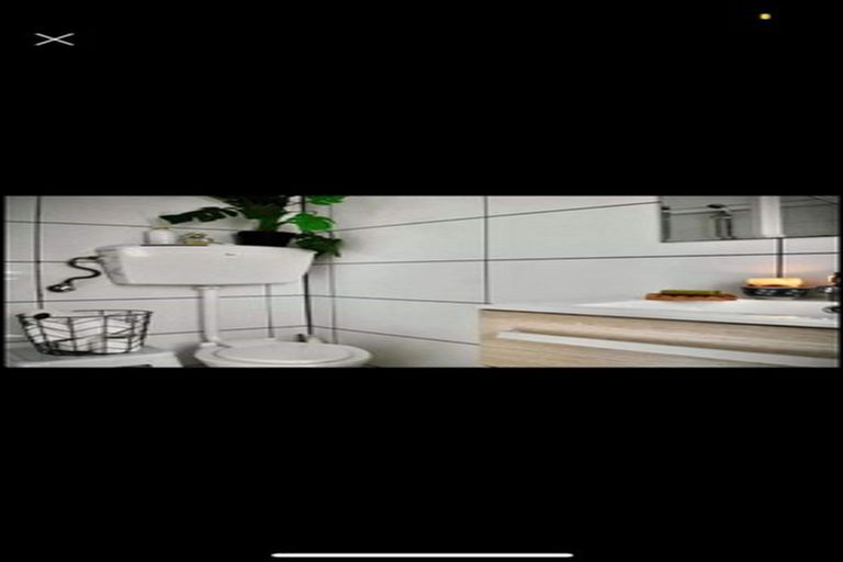 Photo of property in 2/136 Glenmore Street, Northland, Wellington, 6012