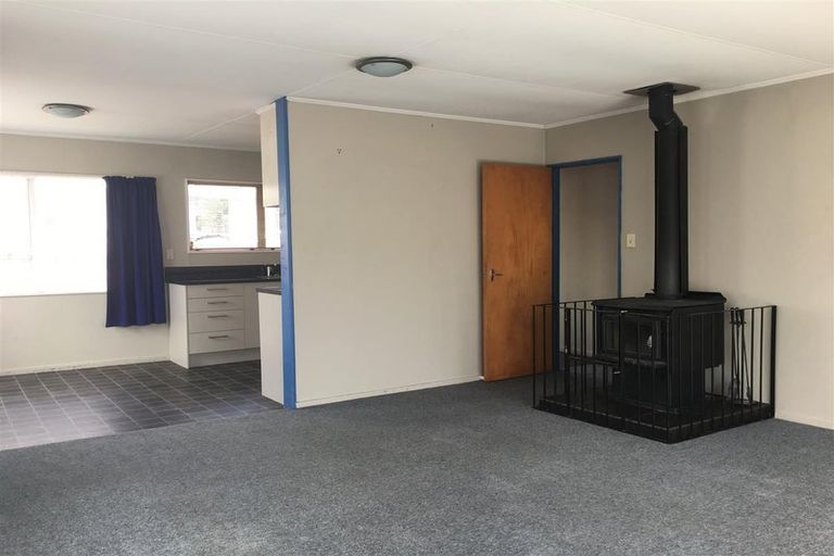 Photo of property in 17 Parkers Road, Tahunanui, Nelson, 7011