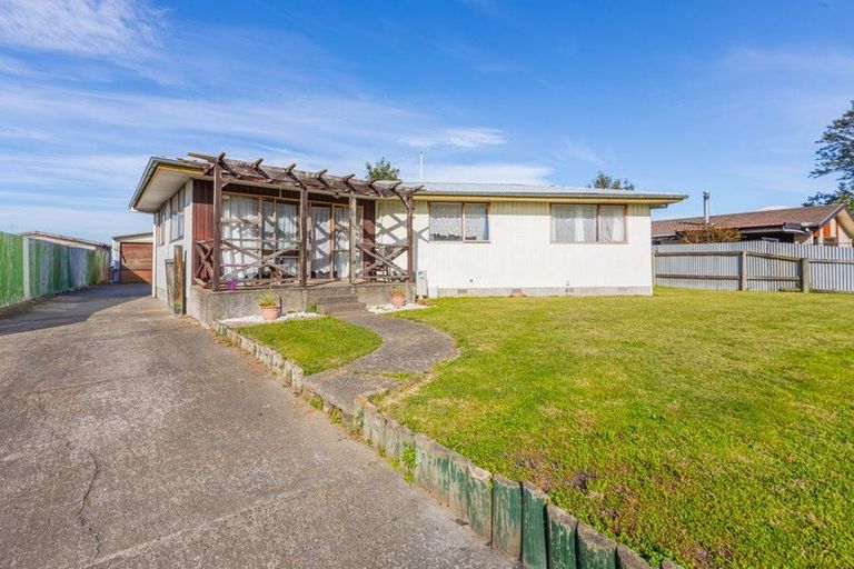 Photo of property in 21 Amundsen Avenue, Flaxmere, Hastings, 4120