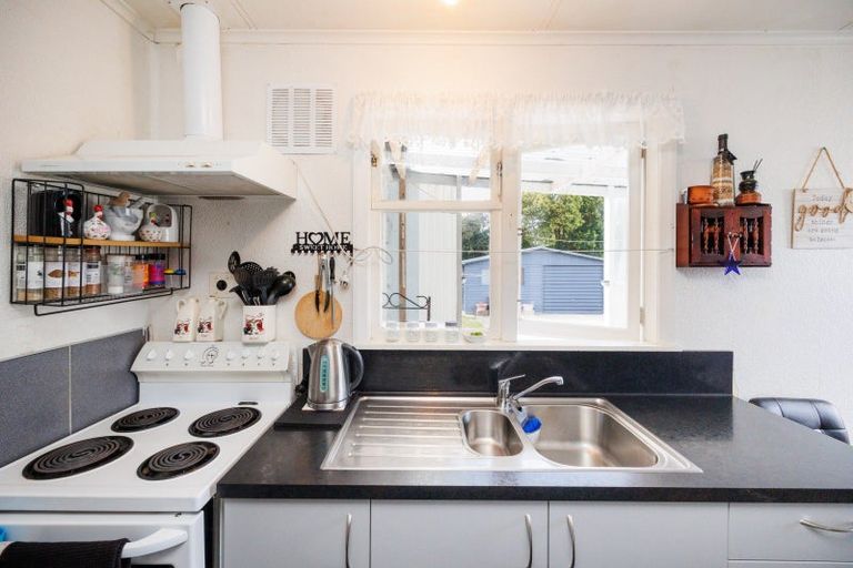 Photo of property in 108 Highbury Avenue, Highbury, Palmerston North, 4412