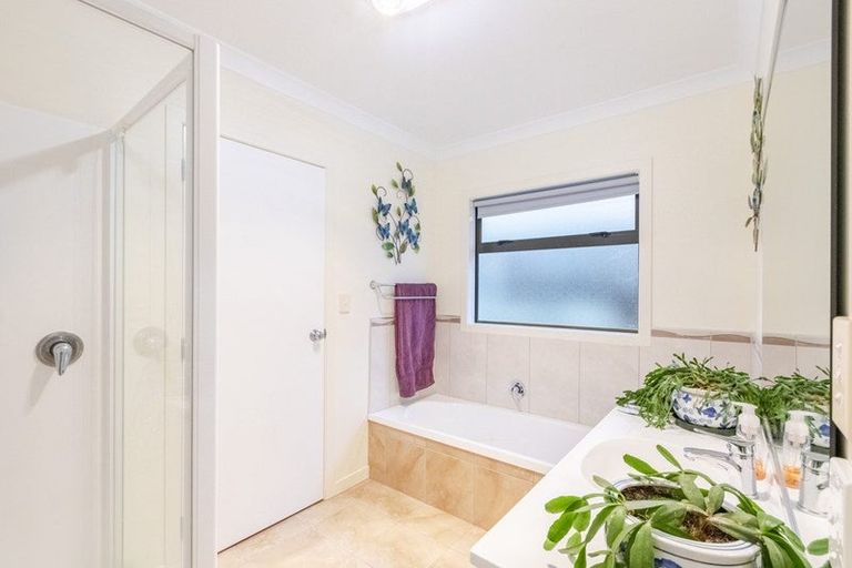 Photo of property in 10a Dolbel Street, Taradale, Napier, 4112