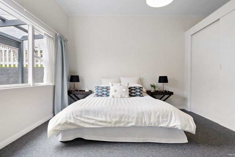 Photo of property in 26 Tanera Crescent, Brooklyn, Wellington, 6021