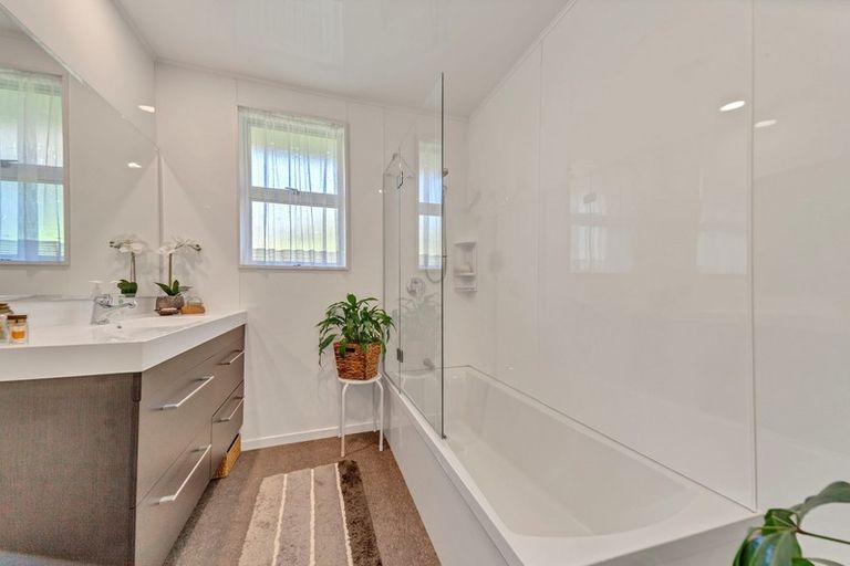 Photo of property in 18 Rata Street, Hawera, 4610