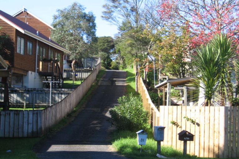 Photo of property in 2/81 Kaurilands Road, Titirangi, Auckland, 0604
