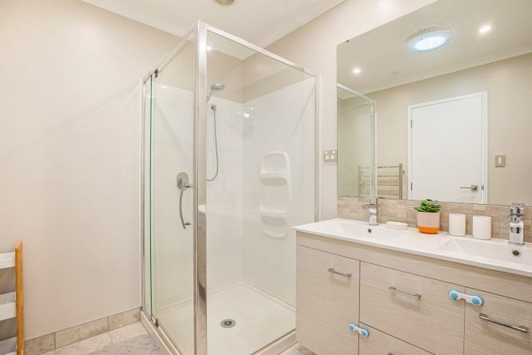 Photo of property in 113 Hobsonville Point Road, Hobsonville, Auckland, 0616