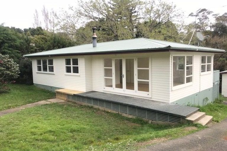 Photo of property in 132 Lancaster Road, Beach Haven, Auckland, 0626