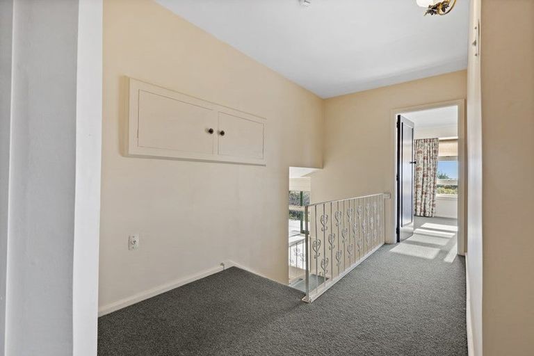 Photo of property in 30 Whareora Terrace, Cashmere, Christchurch, 8022