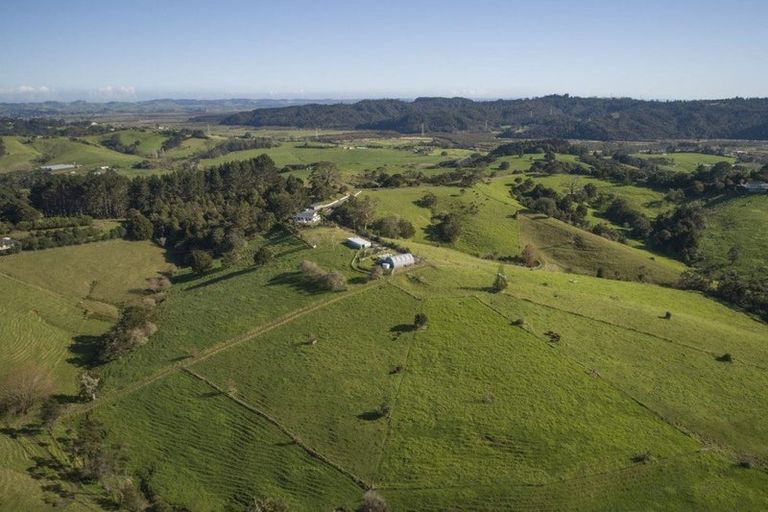 Photo of property in 167 Anderson Road, Helensville, 0875