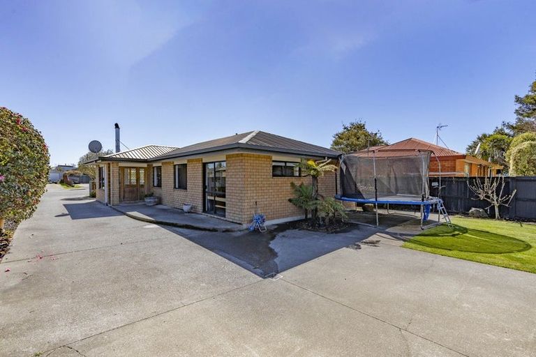 Photo of property in 5 Somerset Place, Woodend, 7610