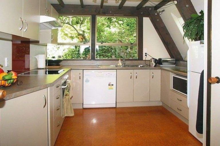 Photo of property in 15 Leeward Drive, Whitby, Porirua, 5024