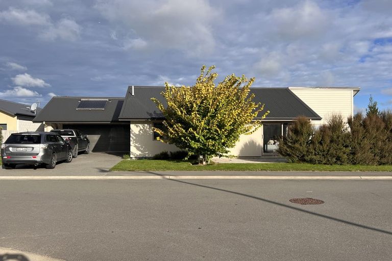 Photo of property in 6 Maitland Crescent, Rolleston, 7614