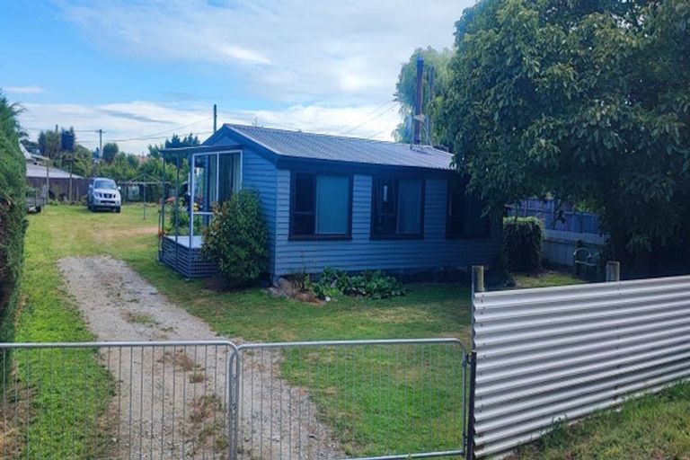 Photo of property in 17 Stopbank Road, Milford, Temuka, 7986
