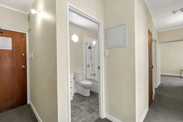 Photo of property in Hobson Court Flats, 13/70u Hobson Street, Thorndon, Wellington, 6011