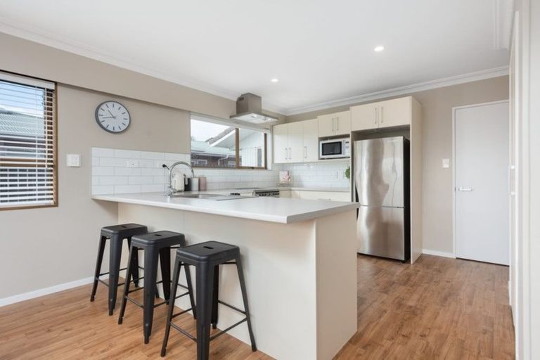 Photo of property in 15 Hookey Drive, Te Puke, 3119