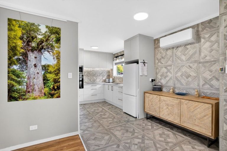 Photo of property in 29a Thorburn Avenue, Red Beach, 0932