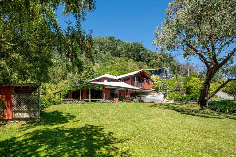 Photo of property in 20 Lincoln Street, Picton, 7220
