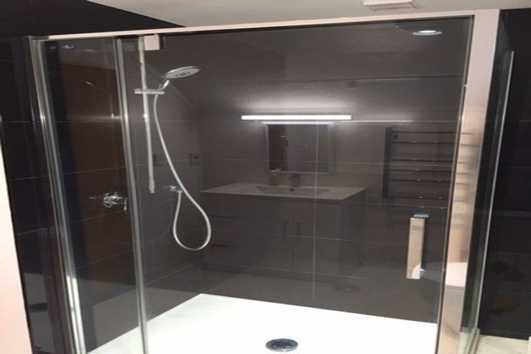 Photo of property in 42 Satara Crescent, Khandallah, Wellington, 6035