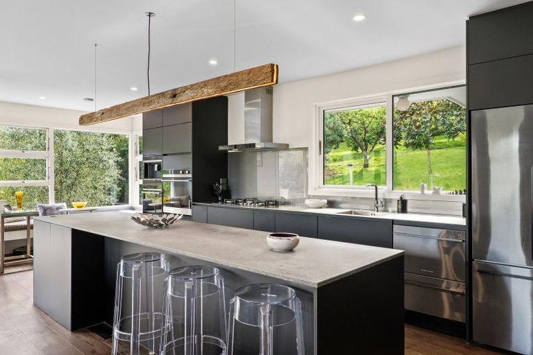 Photo of property in 120 Pipers Valley Road, Duvauchelle, Akaroa, 7581