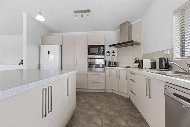 Photo of property in 228a Range Road, Papamoa Beach, Papamoa, 3118