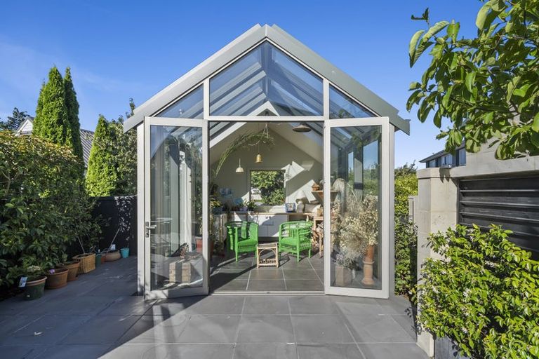Photo of property in 7 Kotare Street, Fendalton, Christchurch, 8041