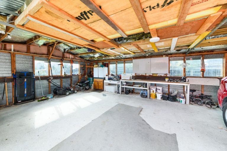 Photo of property in 2 Grant Place, Awapuni, Palmerston North, 4412