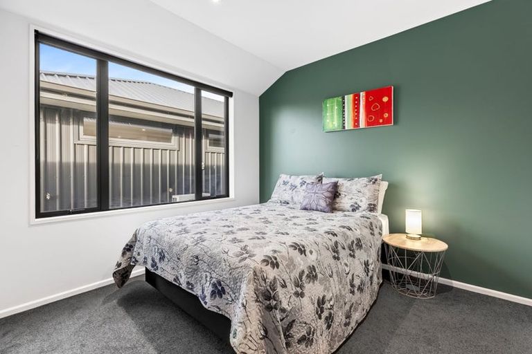 Photo of property in 5 Marbleleaf Lane, Albert Town, Wanaka, 9305