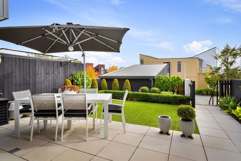 Photo of property in 220 Hobsonville Point Road, Hobsonville, Auckland, 0616