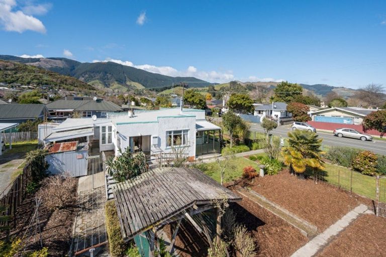 Photo of property in 23 Polstead Road, Stoke, Nelson, 7011