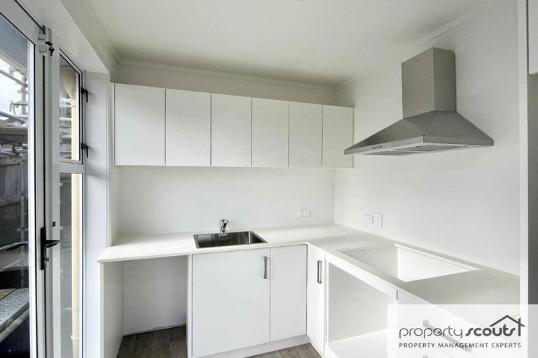 Photo of property in 21 Blackmore Street, Lynmouth, New Plymouth, 4310