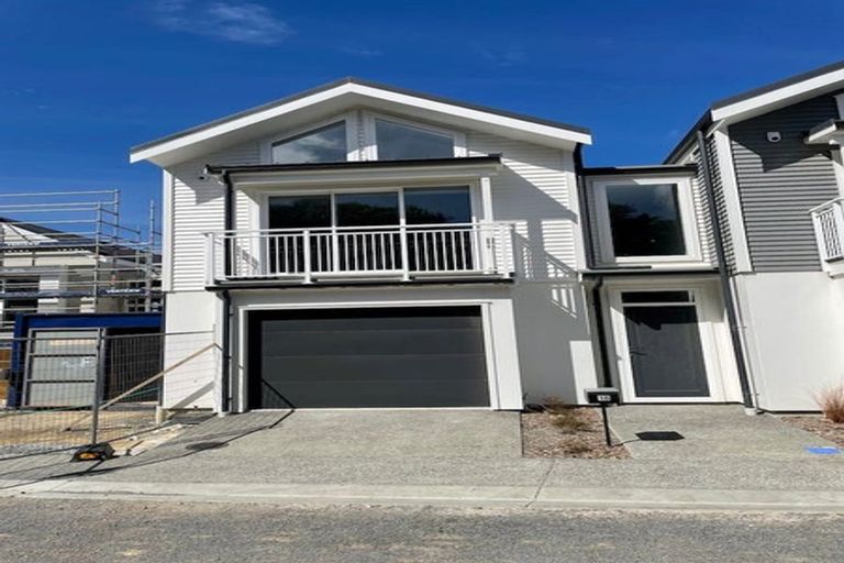 Photo of property in 16 Kopua Place, Whitby, Porirua, 5024