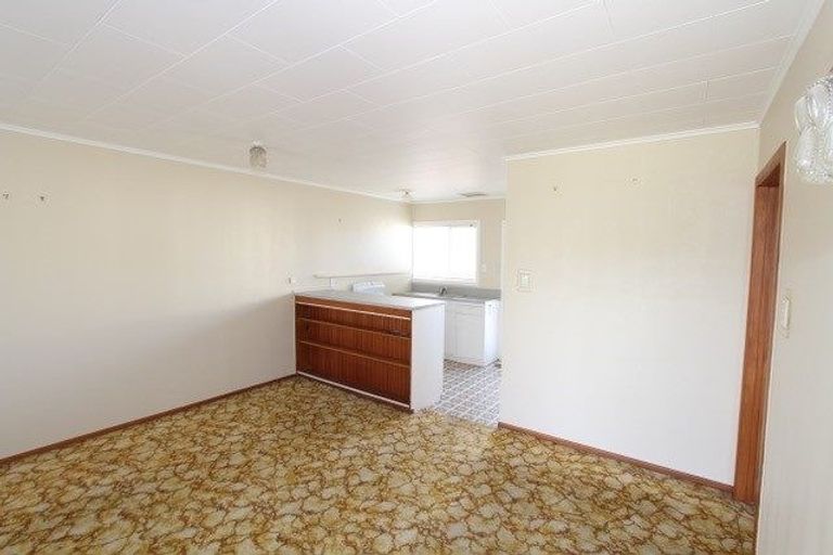 Photo of property in 2/29 Nikau Street, New Lynn, Auckland, 0600