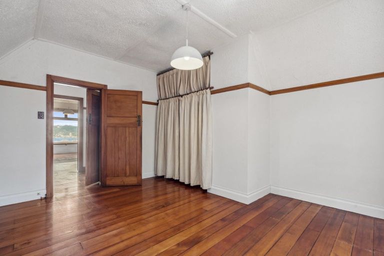 Photo of property in 5 Grosvenor Terrace, Wadestown, Wellington, 6012