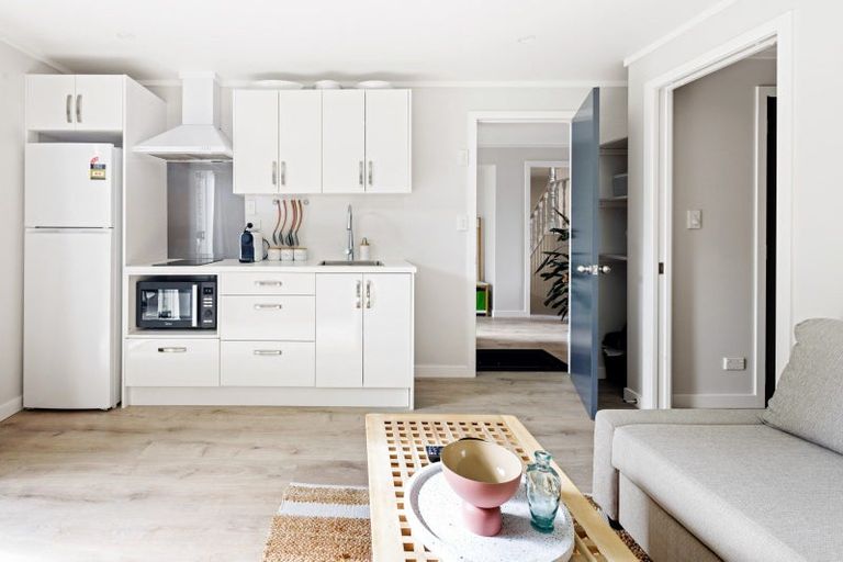 Photo of property in 123a Taylor Street, Cambridge, 3434