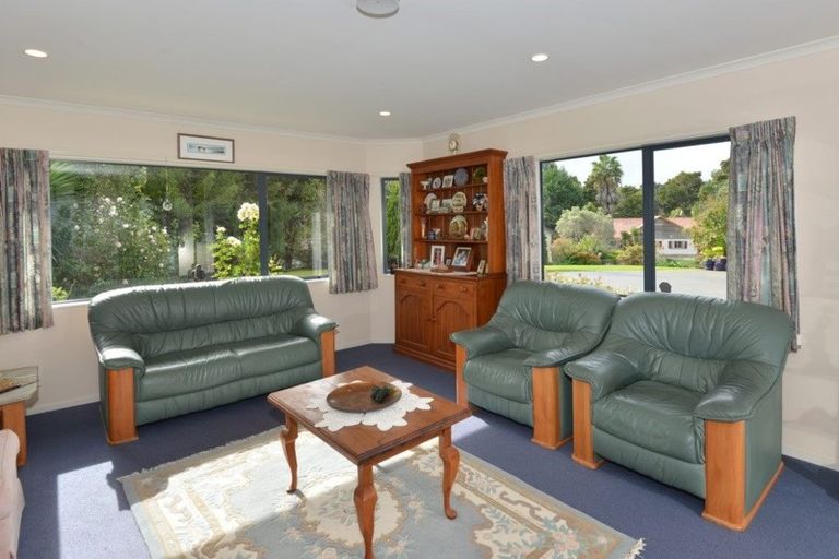 Photo of property in 2 Tealmere Grove, Maunu, Whangarei, 0110