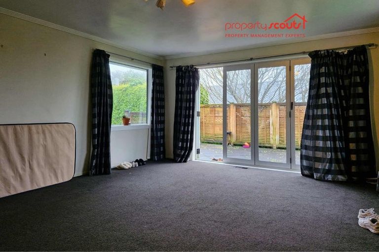 Photo of property in 85 Wallace Place, Westown, New Plymouth, 4310