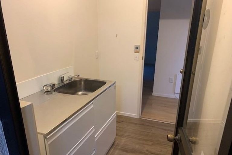 Photo of property in 3 Fayette Place, Te Atatu South, Auckland, 0610