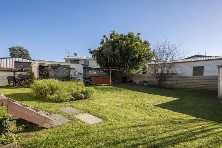 Photo of property in 20 Baycroft Avenue, Parkvale, Tauranga, 3112