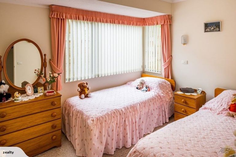 Photo of property in 46u2 Burgess Road, Johnsonville, Wellington, 6037